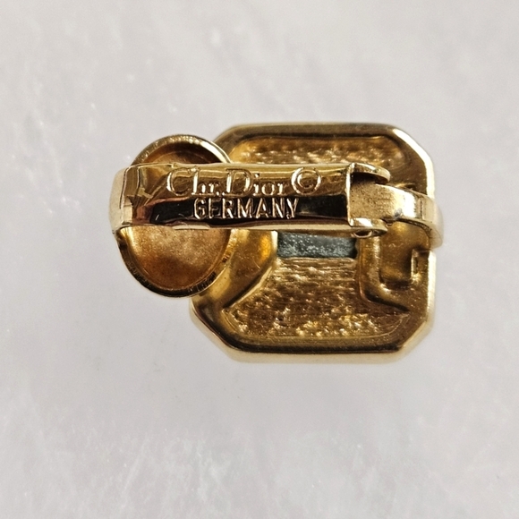 Dior Blue Stone and Cubic Zirconia Single Vintage Clip On Earring In Gold - Picture 4 of 7